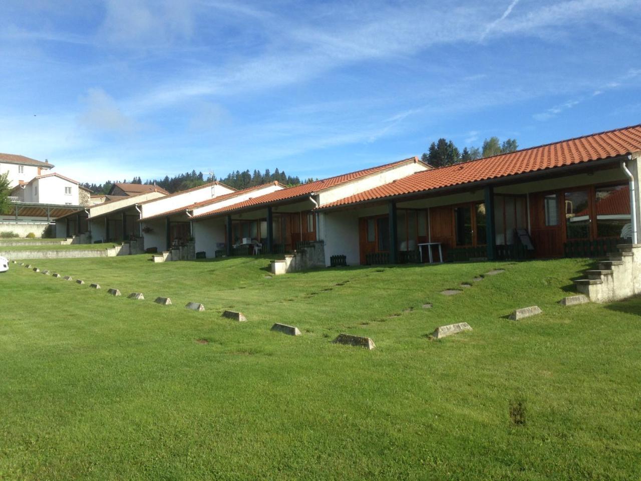 Le Domaine De Fonteline Appartement Allègre Buitenkant foto